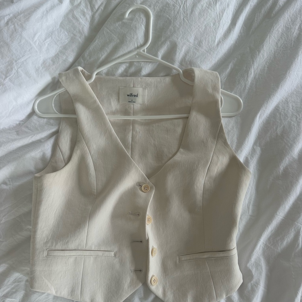 Aritzia Cream Button-Up Blouse